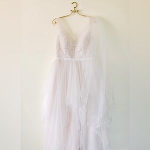 Size 14 blush and cream tulle wedding dress